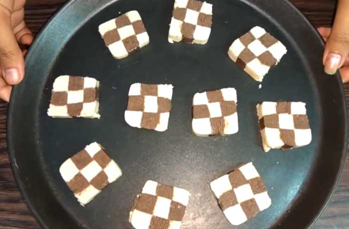 Checkerboard Cookies in plet